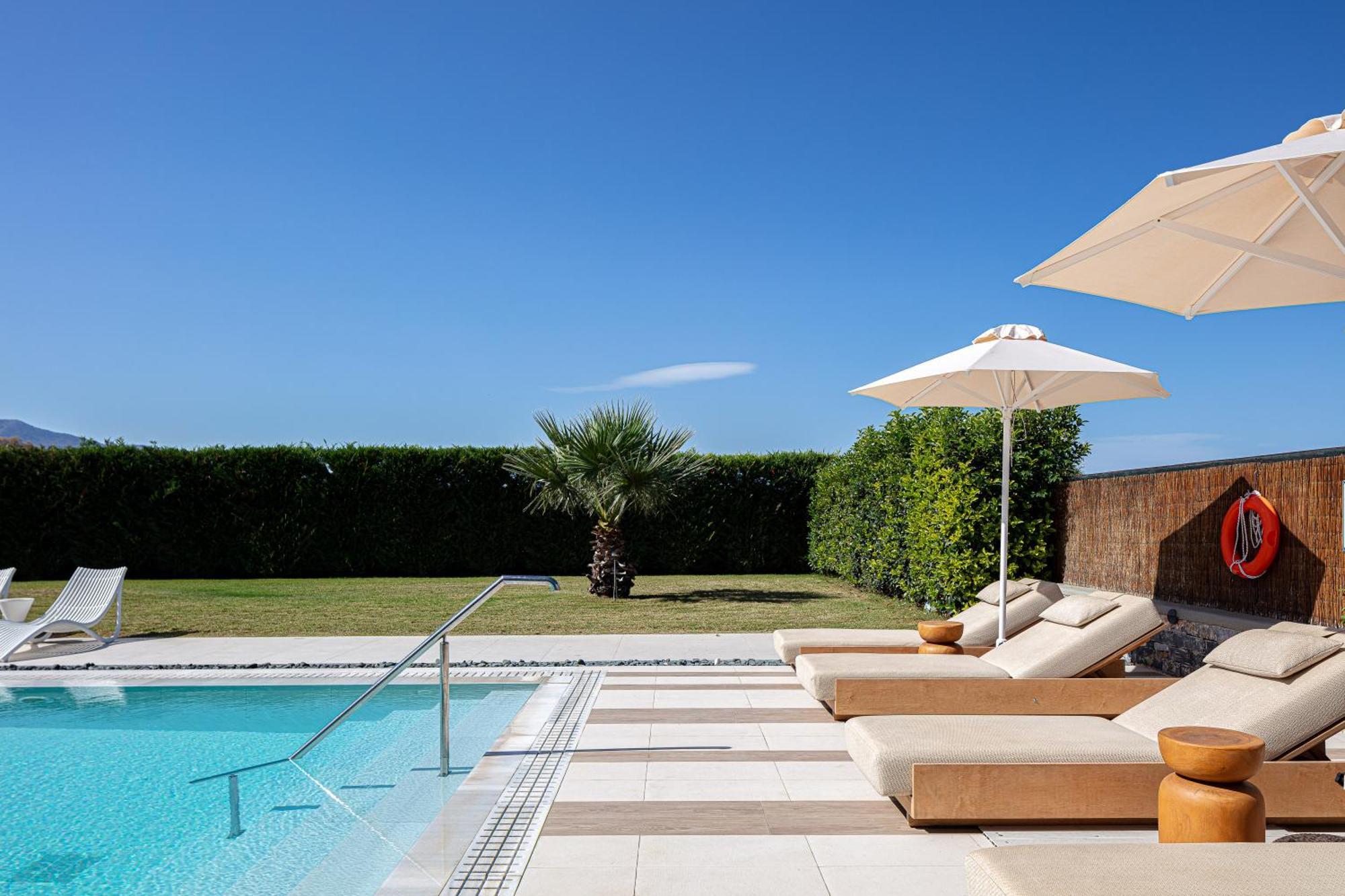 Terrazzo Luxury Villas Pigianos Kampos  外观 照片